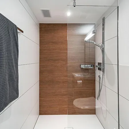 Appartement Kusi's Ranch Studio Nr- 3 Lagginhorn By Interhome